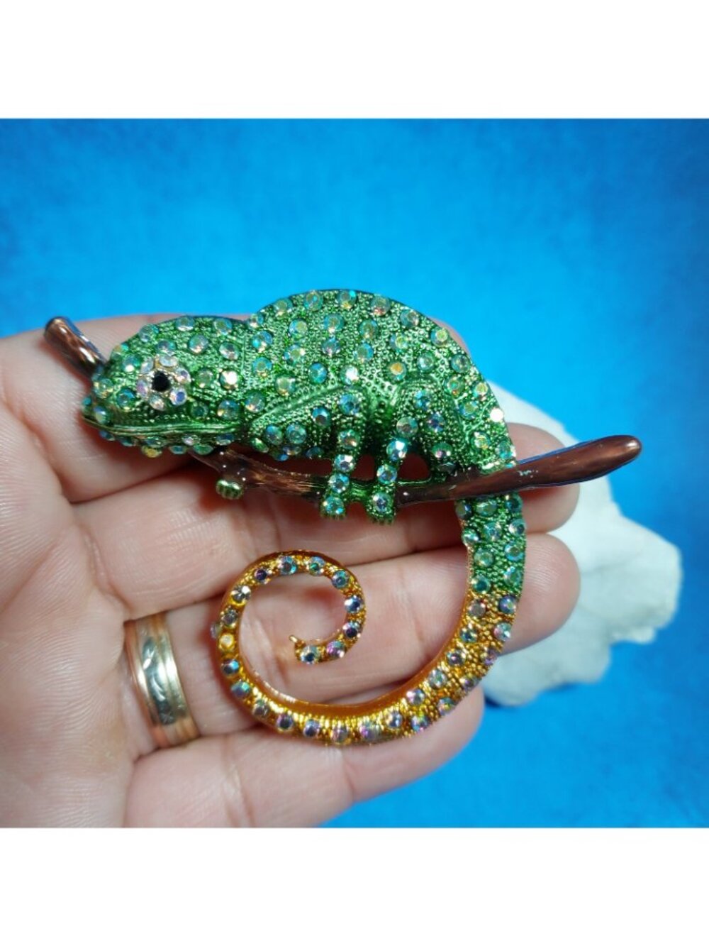 Colorful rhinestone Chameleon brooch/ pendant - Picture 6 of 8